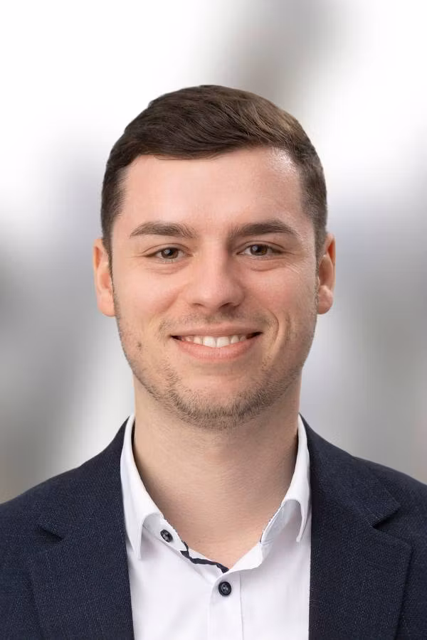 contact_import_imageAaWTjs