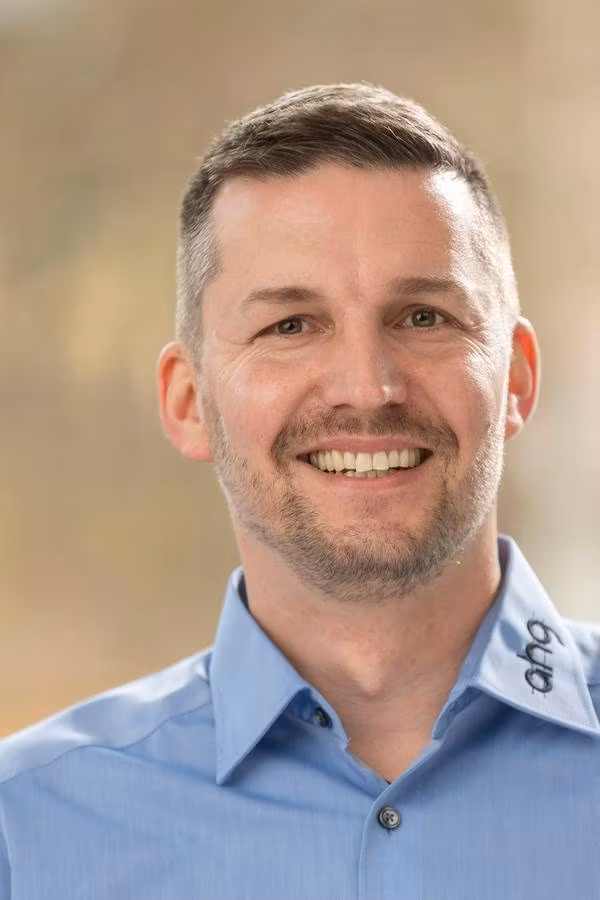 contact_import_imagey2y6jc