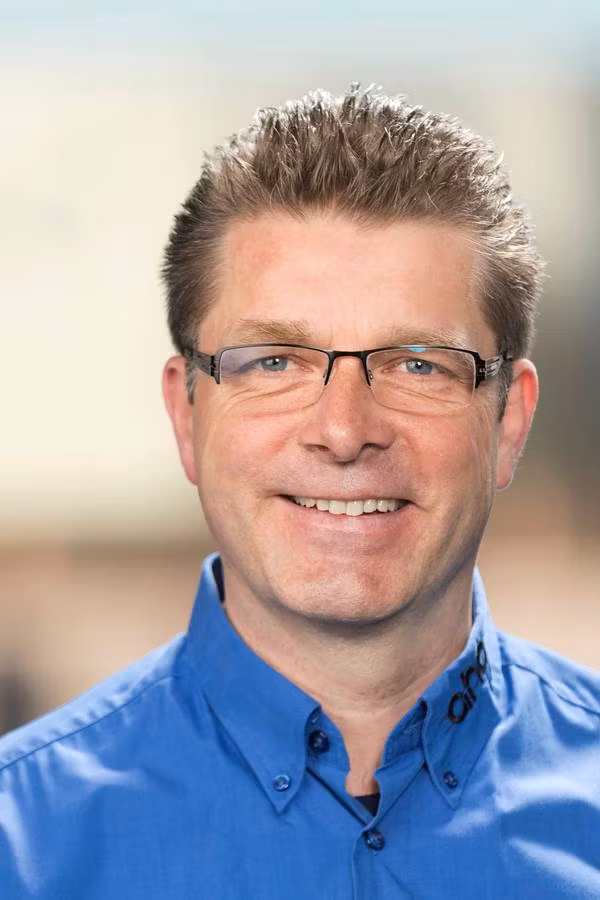 contact_import_imageWUHrfd