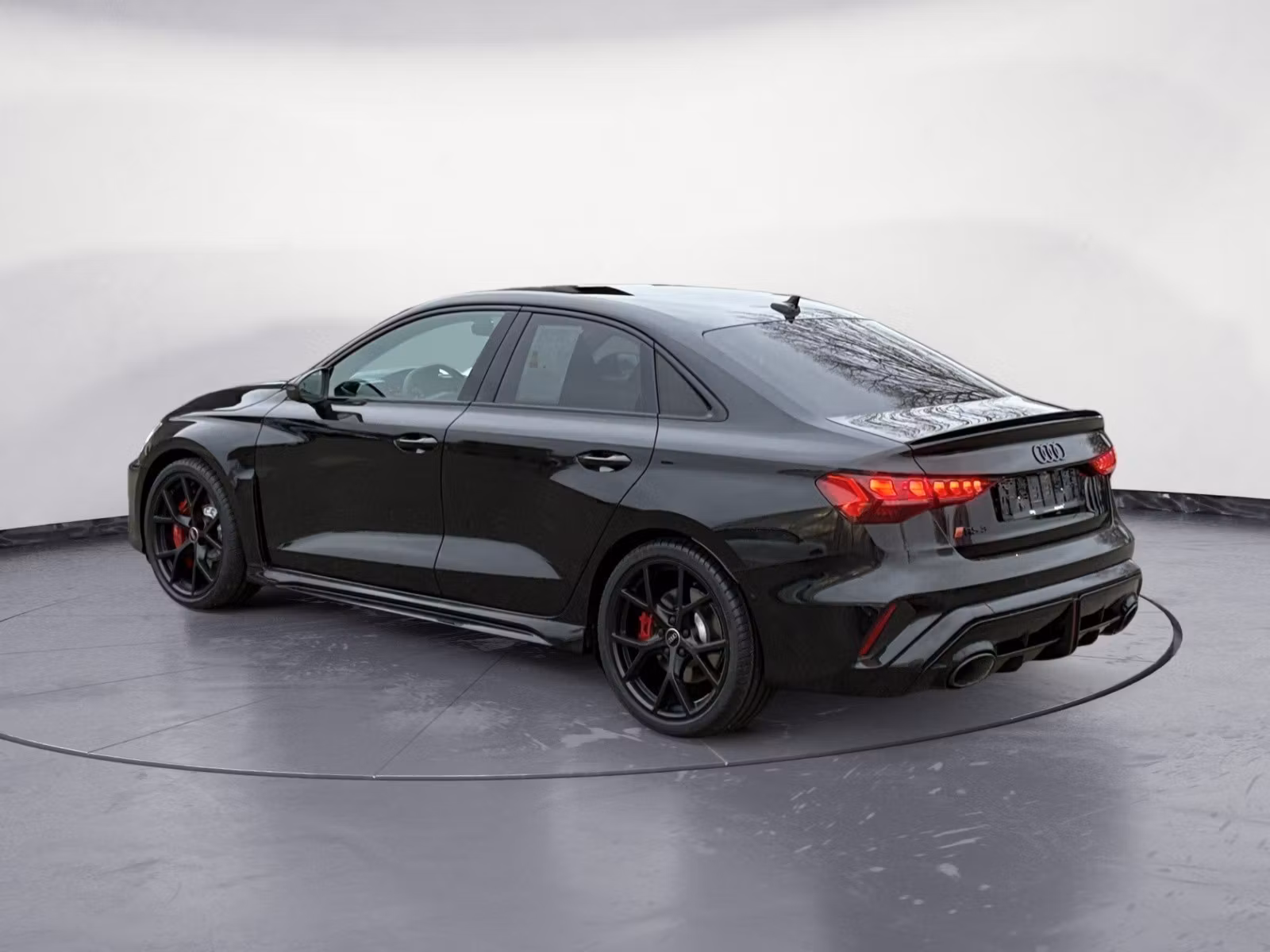 Audi - RS 3 Limousine