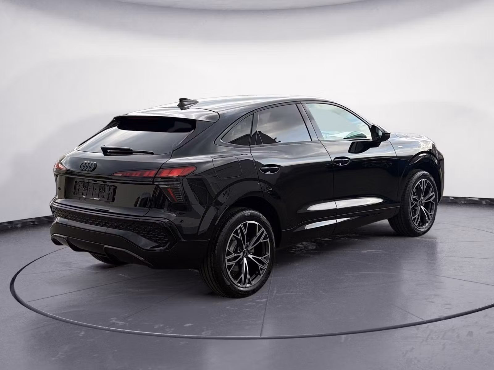 Audi - Q3 Sportback TFSI S tronic