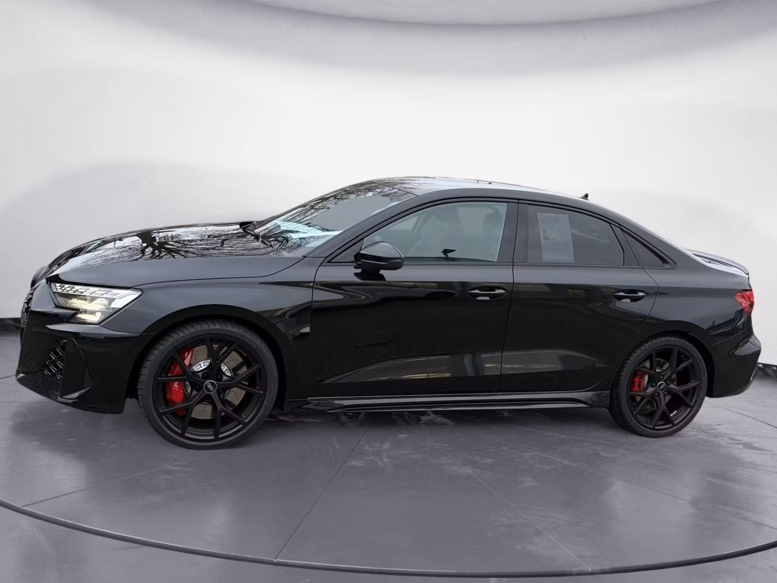 Audi - RS 3 Limousine