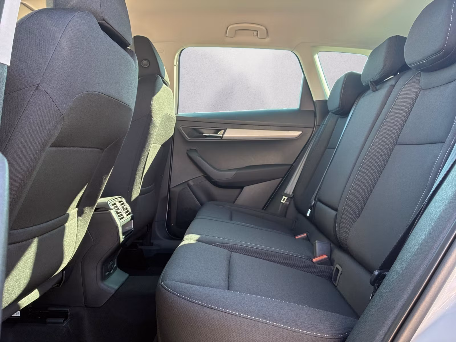 Skoda - Karoq Tour 1,5 TSI 7-Gang-DSG