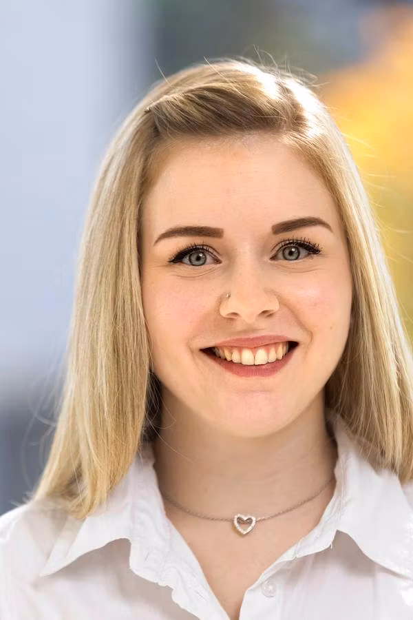 contact_import_imageyy8ApN