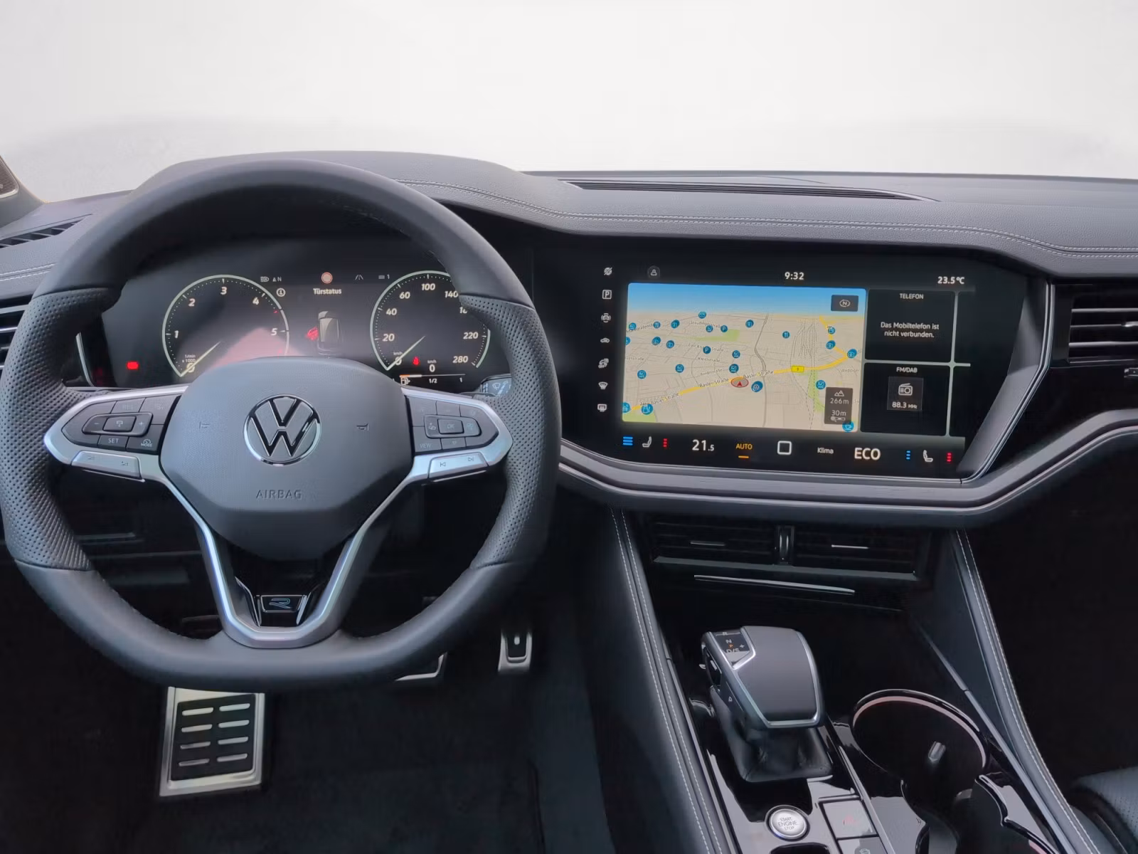 Volkswagen - Touareg R-Line 3,0 l V6 TDI SCR 4MOTION   8-Gang-Automatik (Tiptro nic)