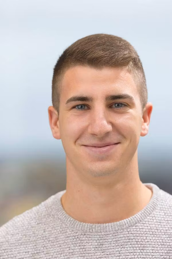 contact_import_imageKw7CNW