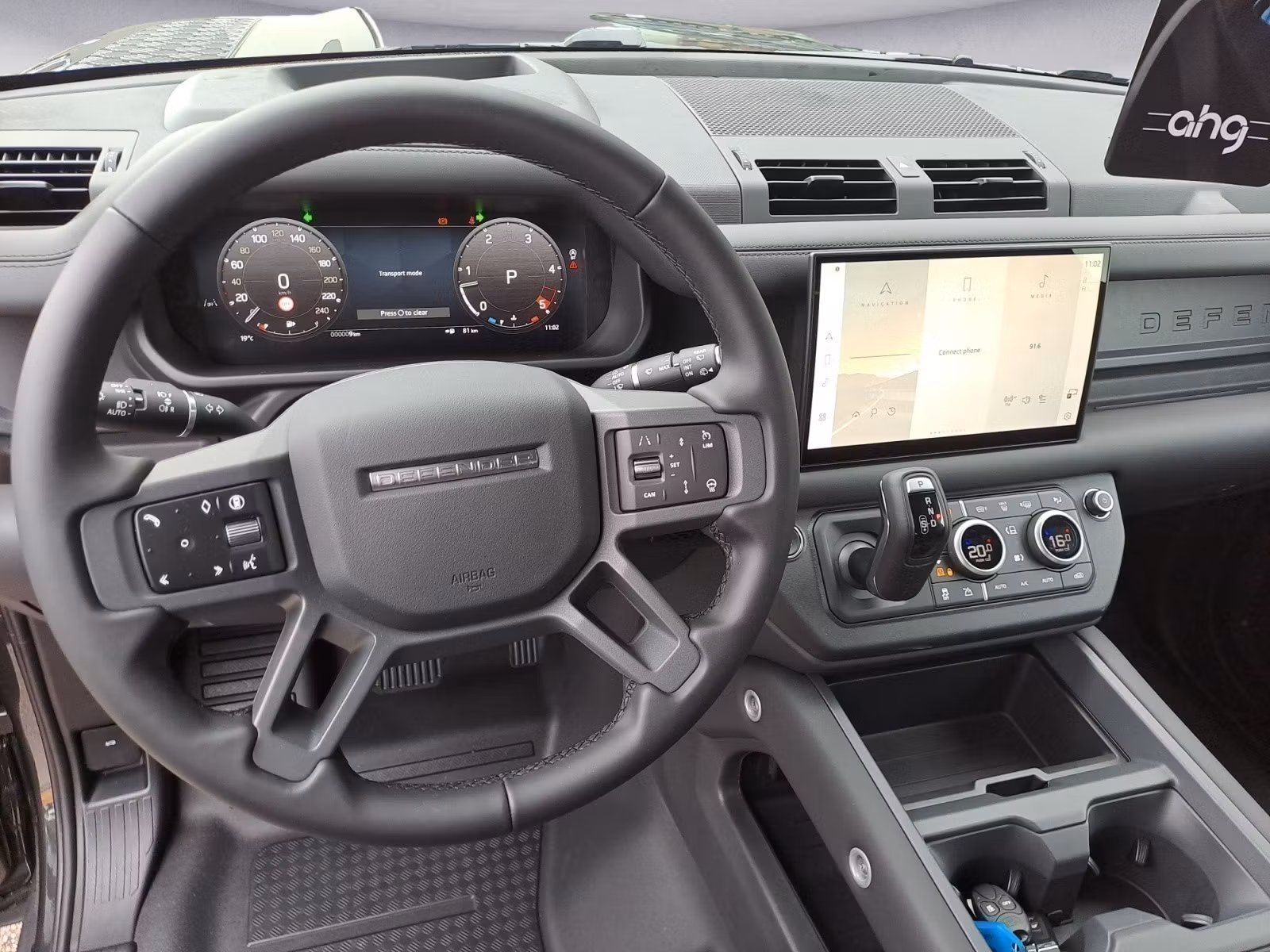 Land Rover - Defender 110 D300 X-Dynamic HSE