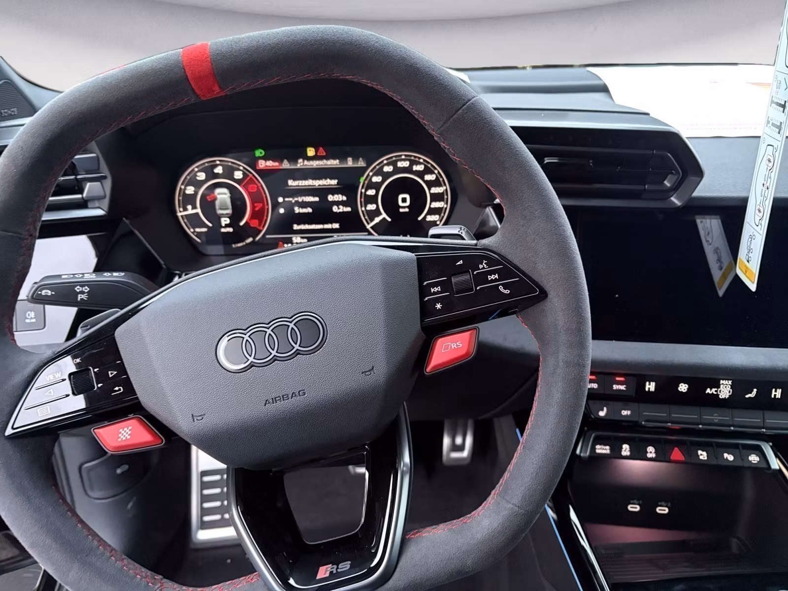 Audi - RS 3 Limousine