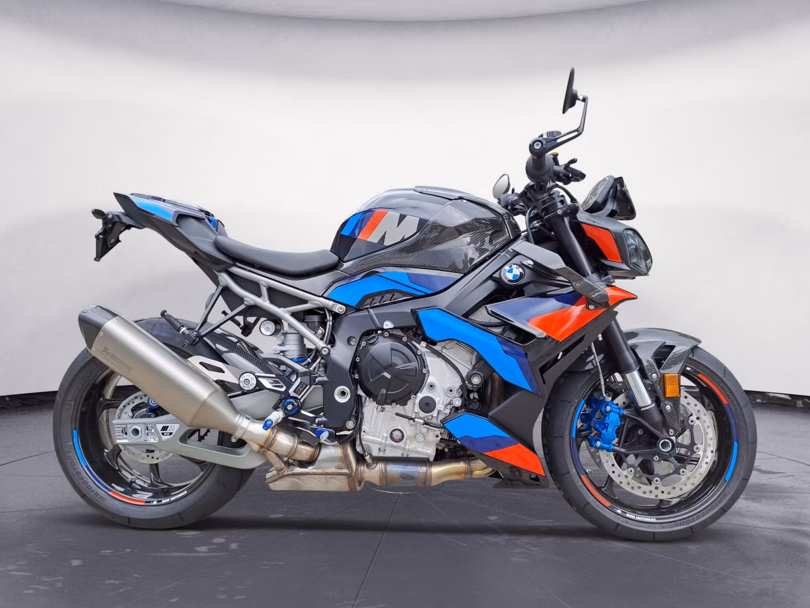 BMW Motorrad - M 1000 R Zubehör 1000 Euro brutto inkl.
