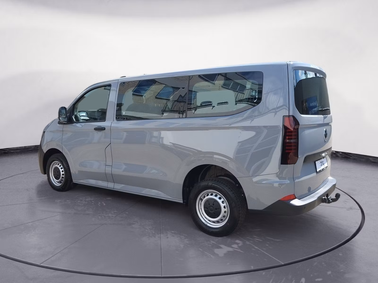 Volkswagen - Transporter Kombi 2,0 l TDI 8-Gan g Automatik Radst. 3100 mm