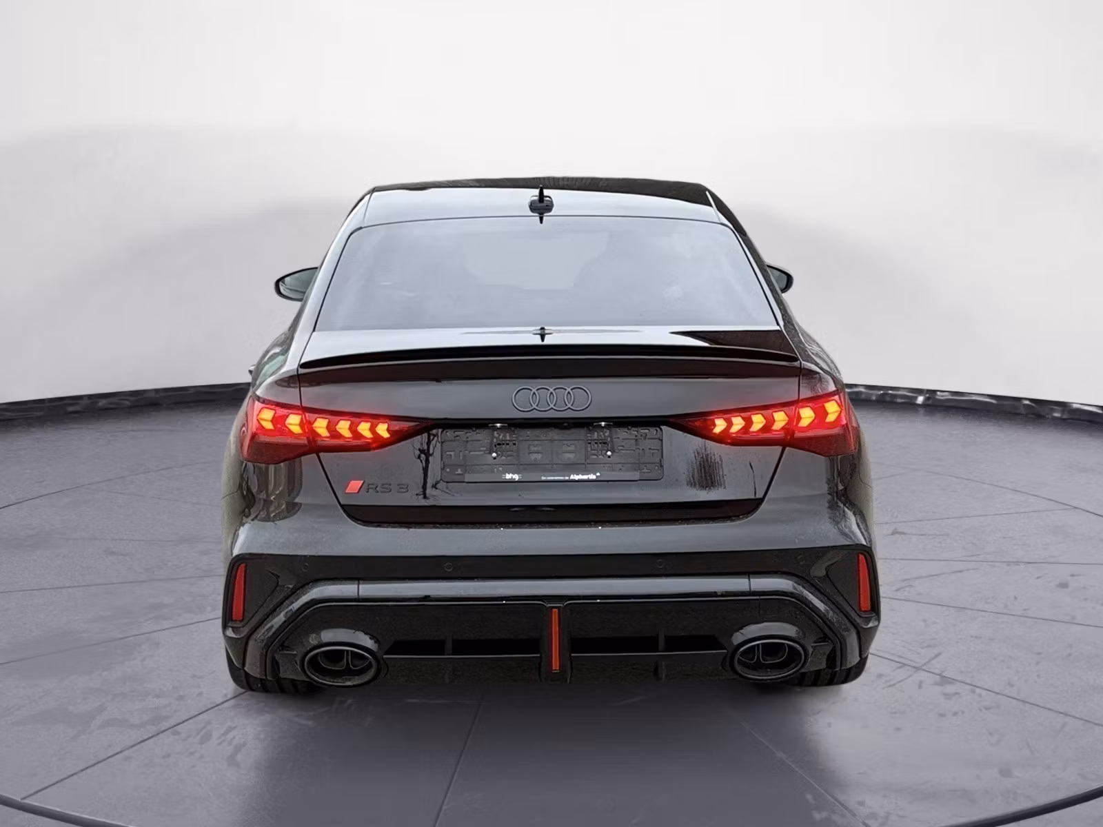 Audi - RS 3 Limousine