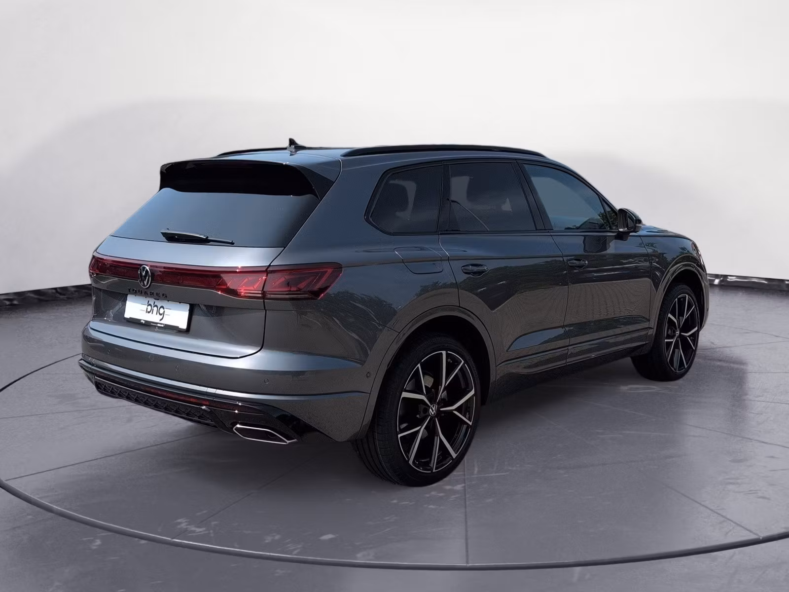 Volkswagen - Touareg R-Line 3,0 l V6 TDI SCR 4MOTION   8-Gang-Automatik (Tiptro nic)