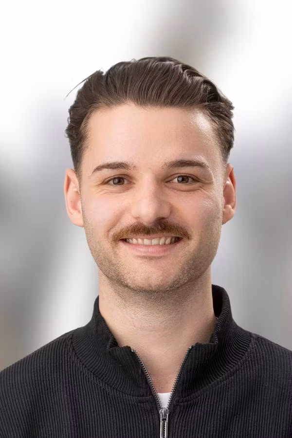 contact_import_imageH22kzF