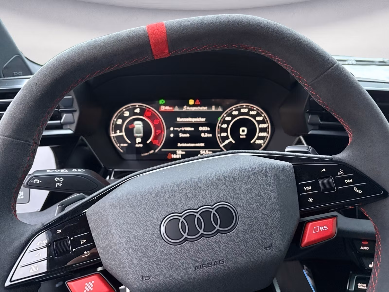 Audi - RS 3 Limousine