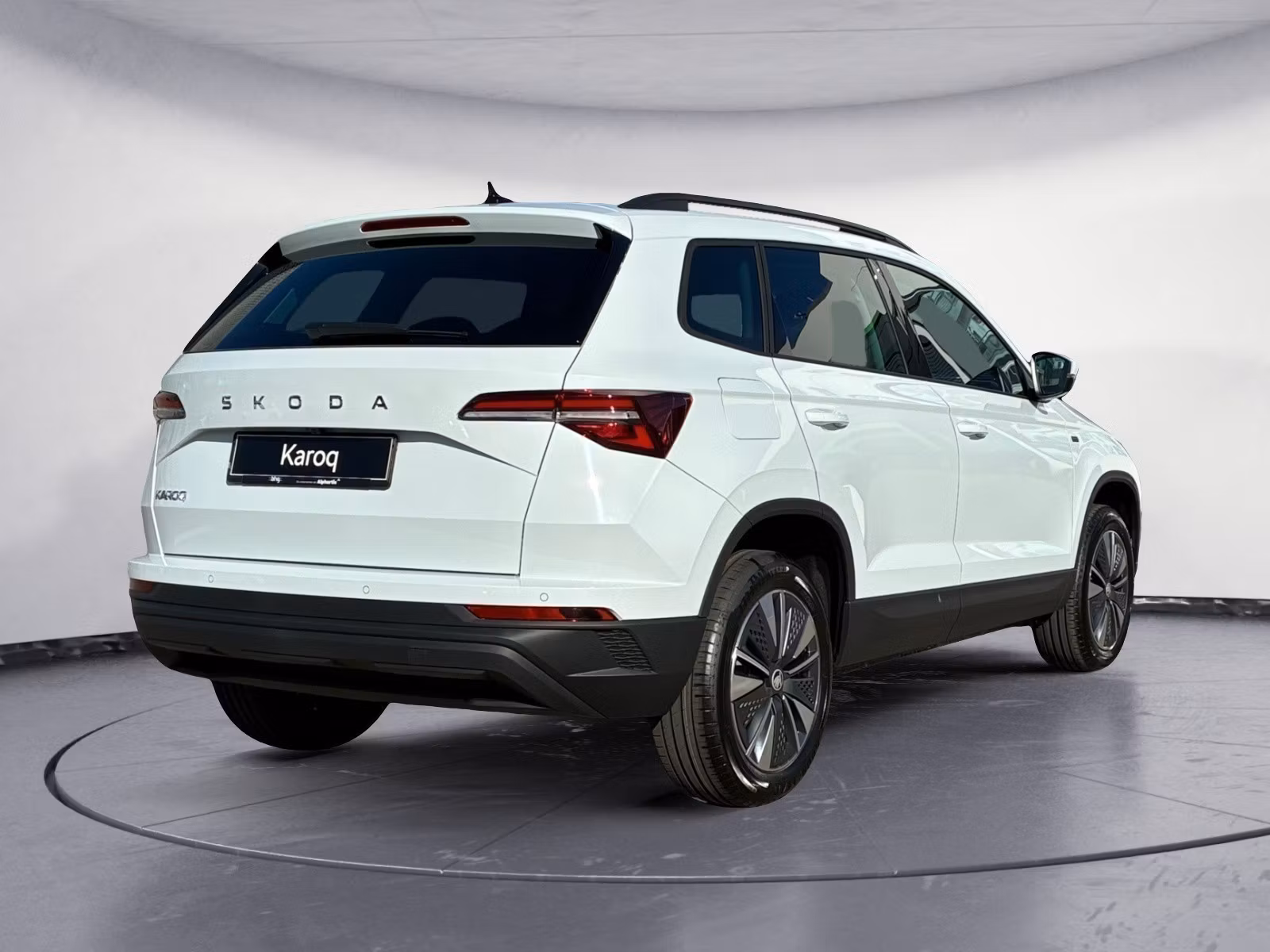 Skoda - Karoq Tour 1,5 TSI 7-Gang-DSG