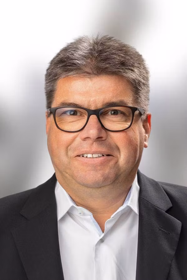 contact_import_imageMiBdH0