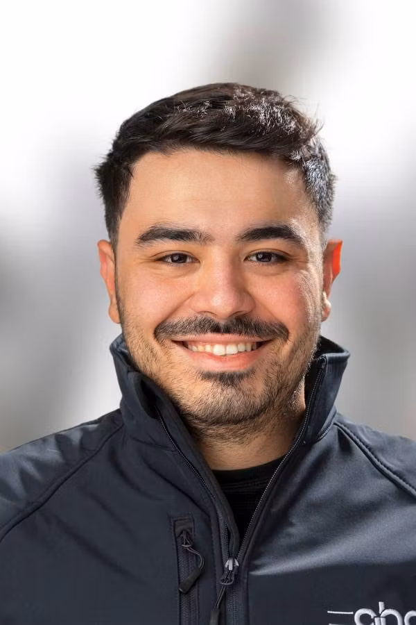 contact_import_imageWOtrFY