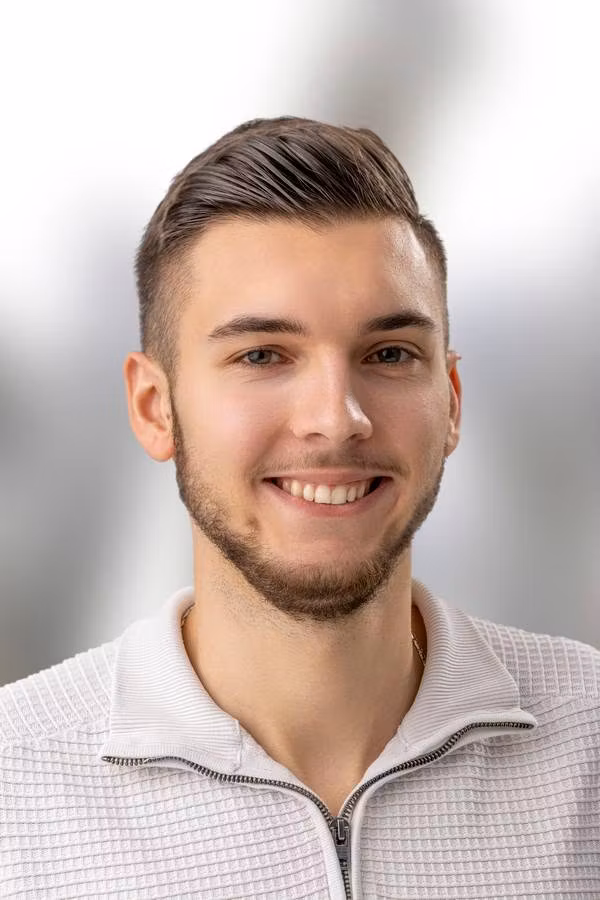 contact_import_imageG3gsrE