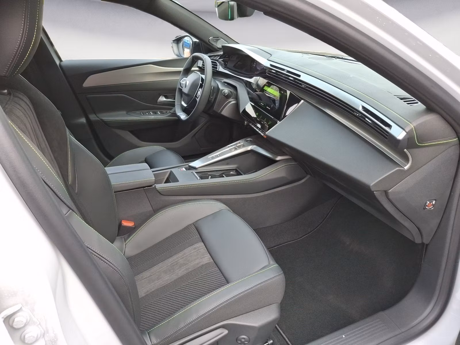 Peugeot - 308 SW GT BlueHDi 130 EAT8