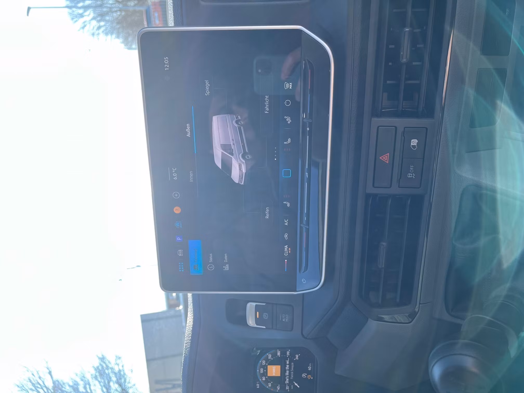 Volkswagen - Crafter 35 Kasten 2,0 l Frontantr ieb 6-Gang Radst. 3640 mm