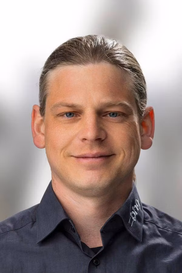 contact_import_imageVzFtYj