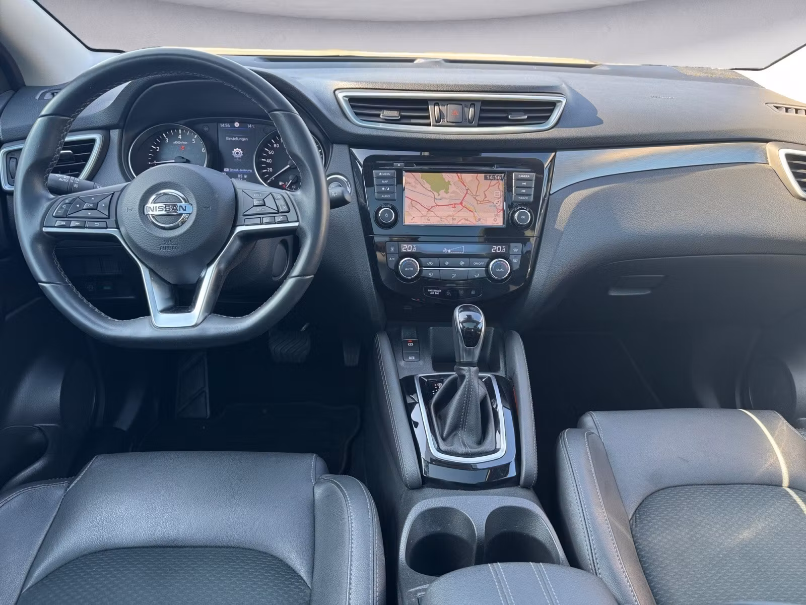 Nissan - Qashqai