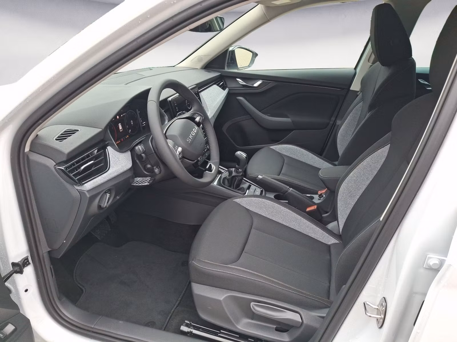 Skoda - Kamiq Tour 1,0 TSI 7-Gang-DSG