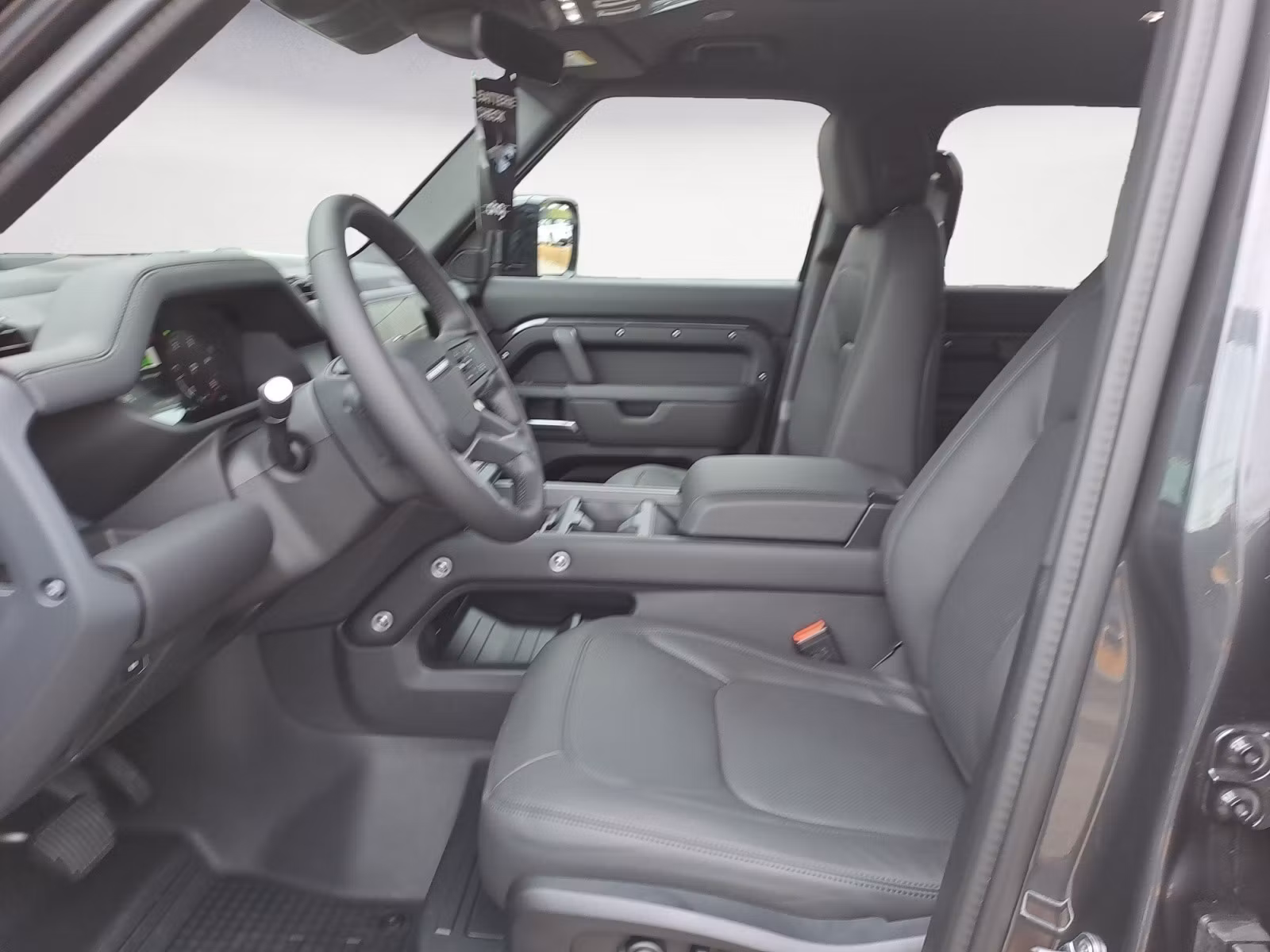 Land Rover - Defender 110 D300 X-Dynamic HSE