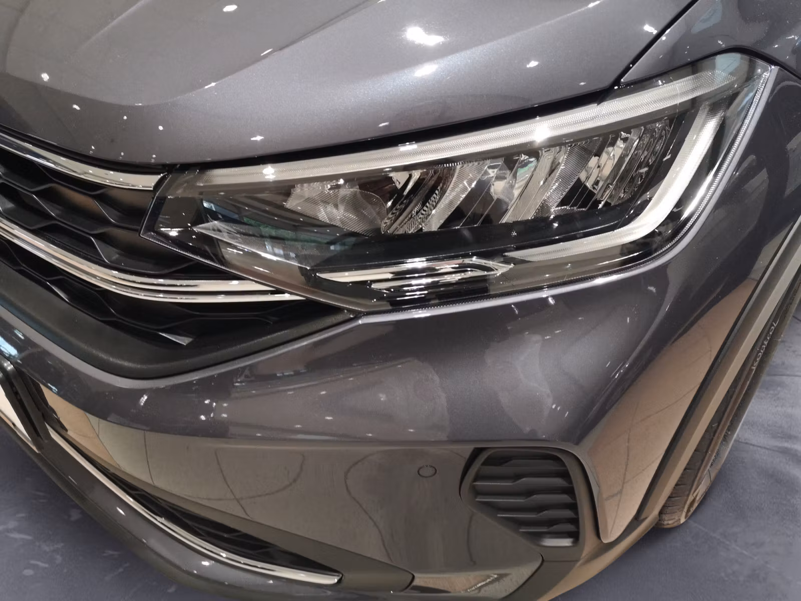 Volkswagen - Taigo 1.0 TSI DSG LIFE